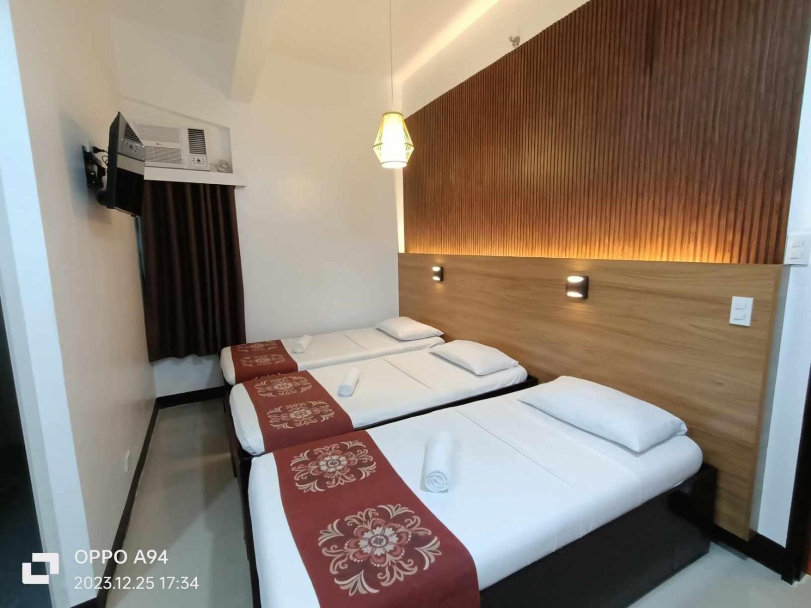 Stone House Quezon City San Juan  Dış mekan fotoğraf